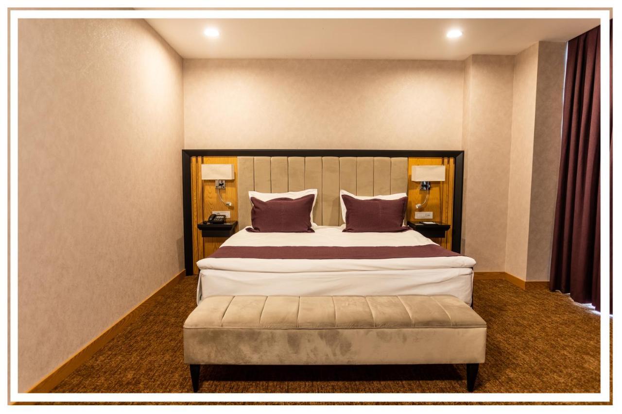 Premium Hotel Gəncə Exteriör bild