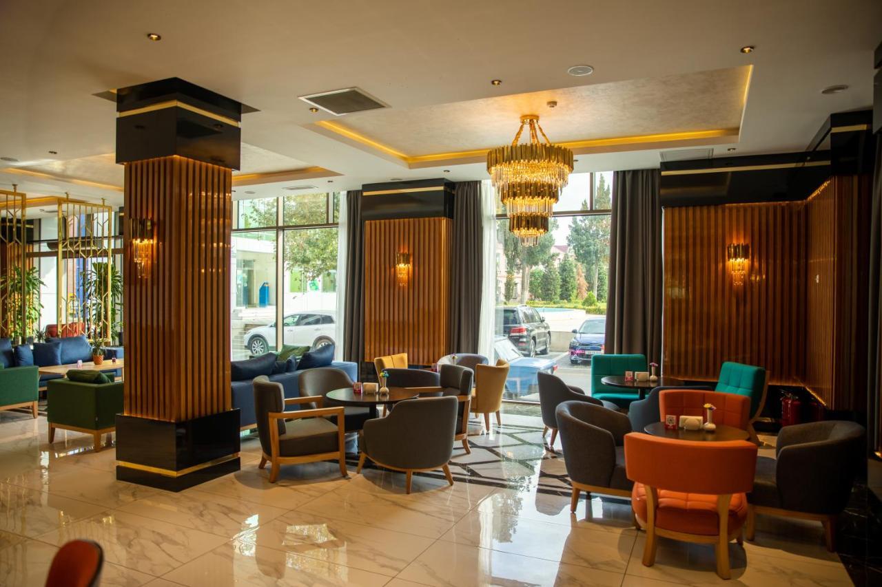 Premium Hotel Gəncə Exteriör bild